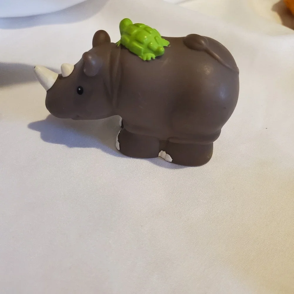 Fisher Price Little People Noah's‎ Ark Replacement Hippo with Bird Figure